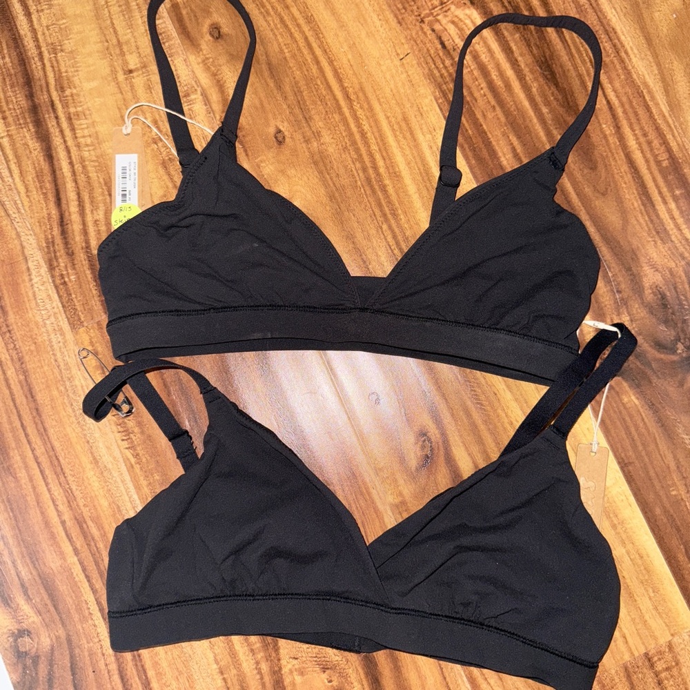 Skims bralette onyx 2 for $32